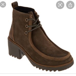 FLY LONDON Wins Boot, 6/36 Olive Brown